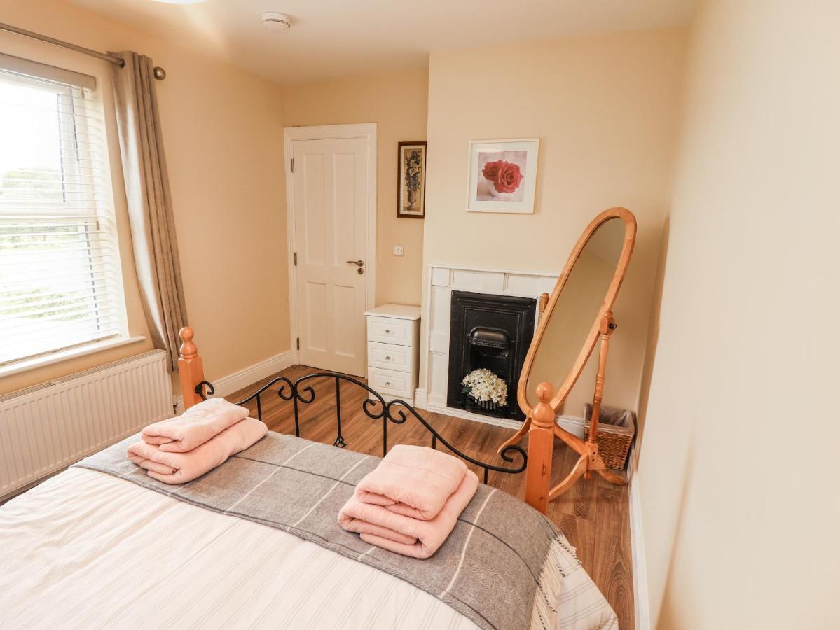 Villa Meadow View Ennis Esterno foto