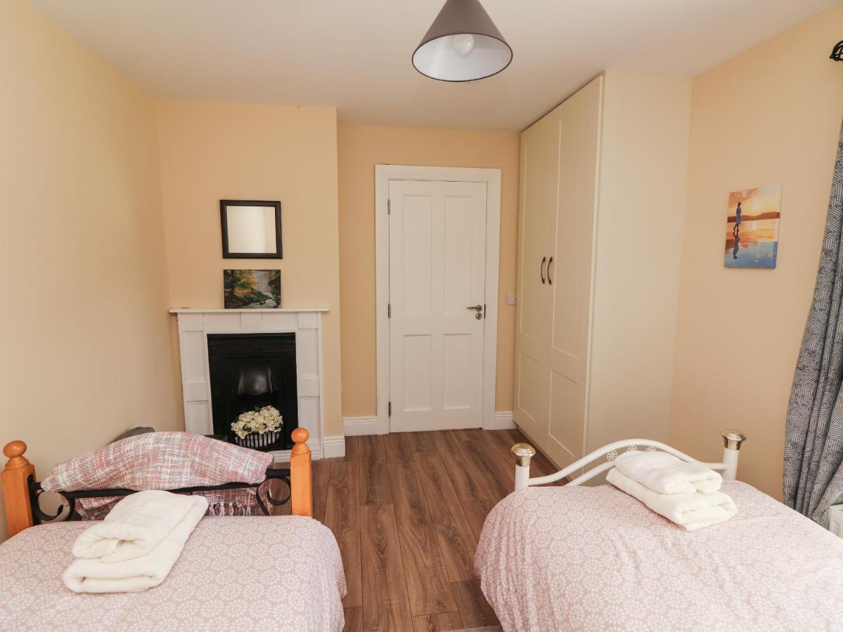 Villa Meadow View Ennis Esterno foto